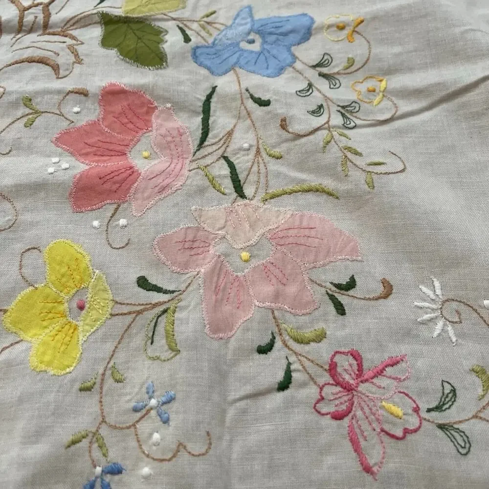 Vintage Tablecloth Embroidered Floral Cotton Cut-out Details 102.5
